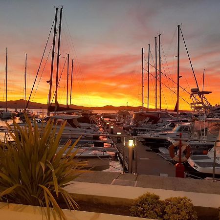Apartment "50 Shades" With Balcony And Free Parking In The Garage Zadar Eksteriør billede