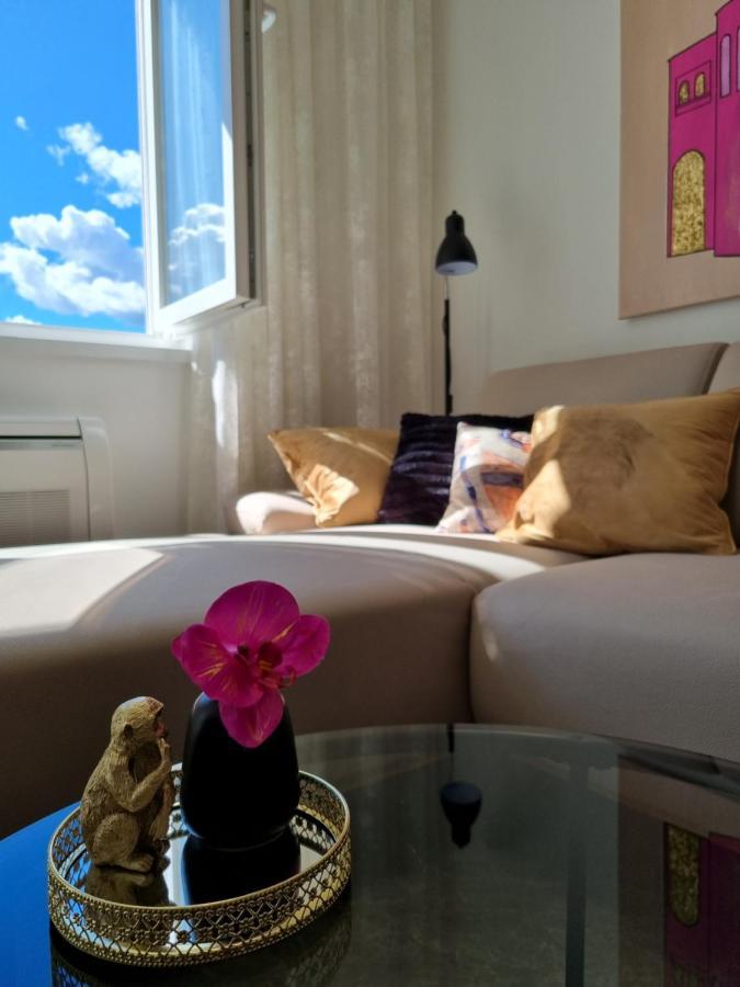 Apartment "50 Shades" With Balcony And Free Parking In The Garage Zadar Eksteriør billede