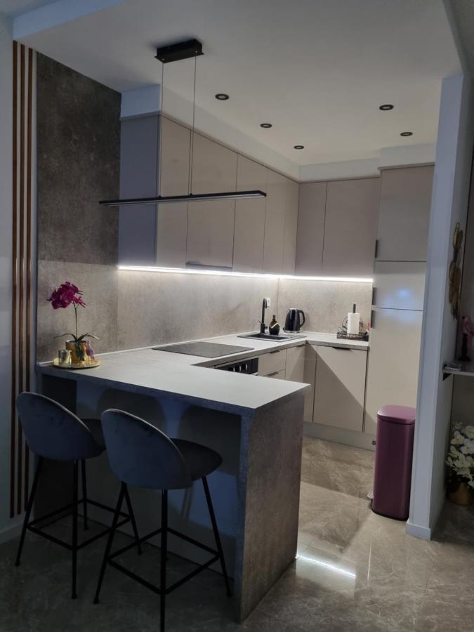 Apartment "50 Shades" With Balcony And Free Parking In The Garage Zadar Eksteriør billede