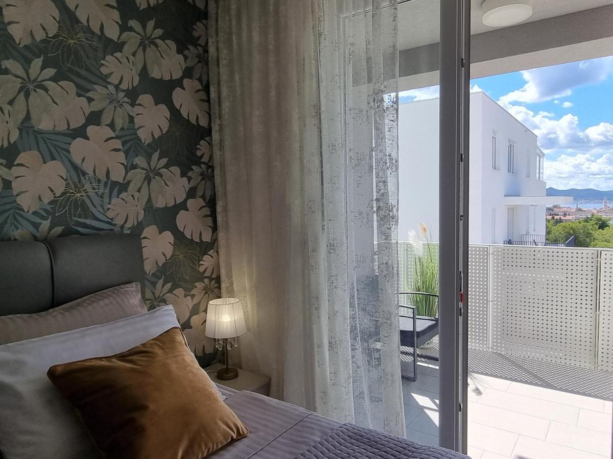 Apartment "50 Shades" With Balcony And Free Parking In The Garage Zadar Eksteriør billede