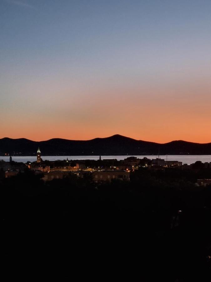 Apartment "50 Shades" With Balcony And Free Parking In The Garage Zadar Eksteriør billede