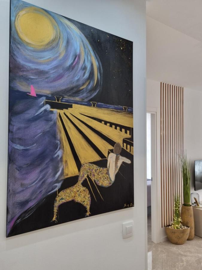 Apartment "50 Shades" With Balcony And Free Parking In The Garage Zadar Eksteriør billede
